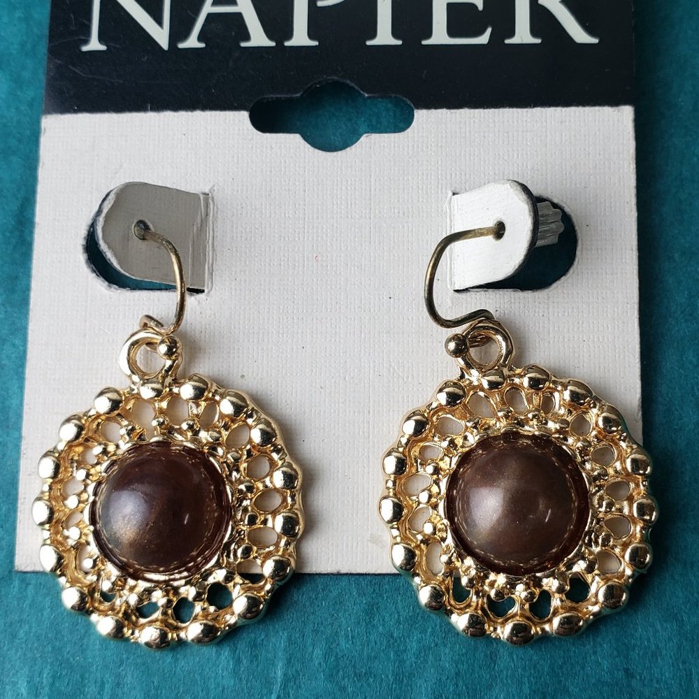 2/10$ Napier nwt brown and gold tone earrings